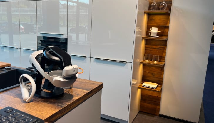 VR – Virtual Reality Brille bei MEDA im Küchenstudio Kleve