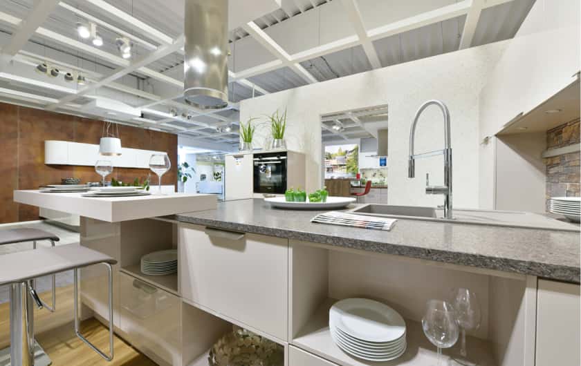 MEDA Küchenstudio Langenfeld innen moderne Küchen